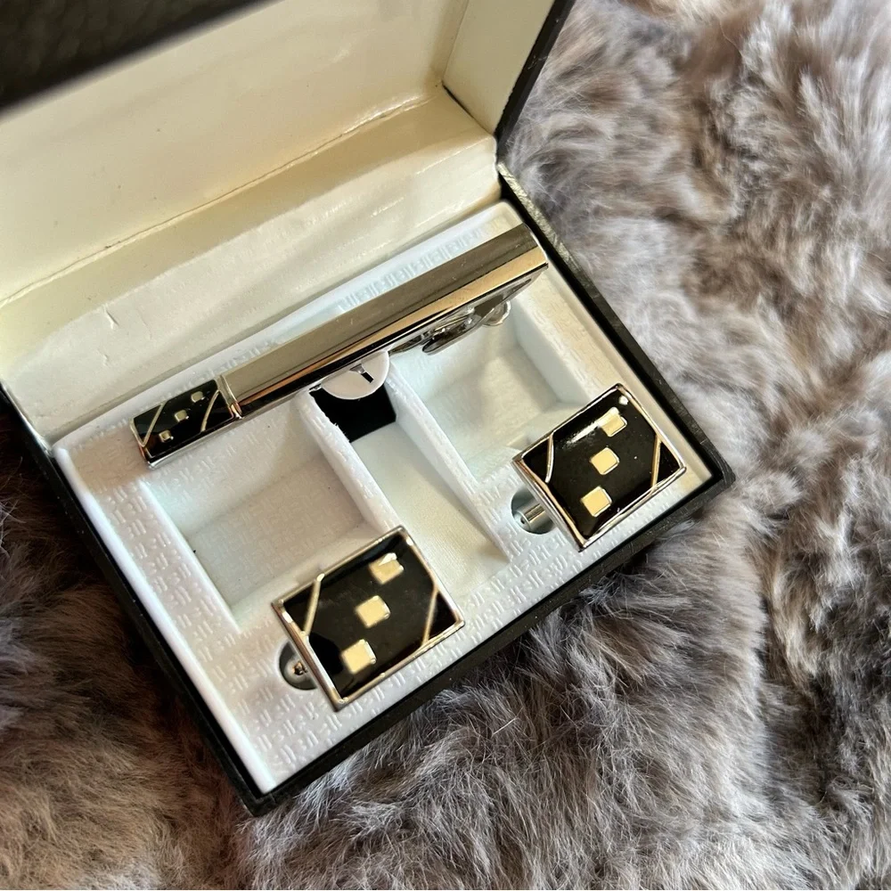 Gentleman black enamel silver plated cuff links tie bar boxed set